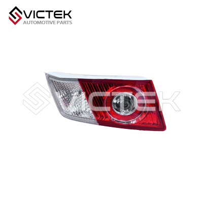 Rechter achterlicht kofferbakafdekking LAX4133200